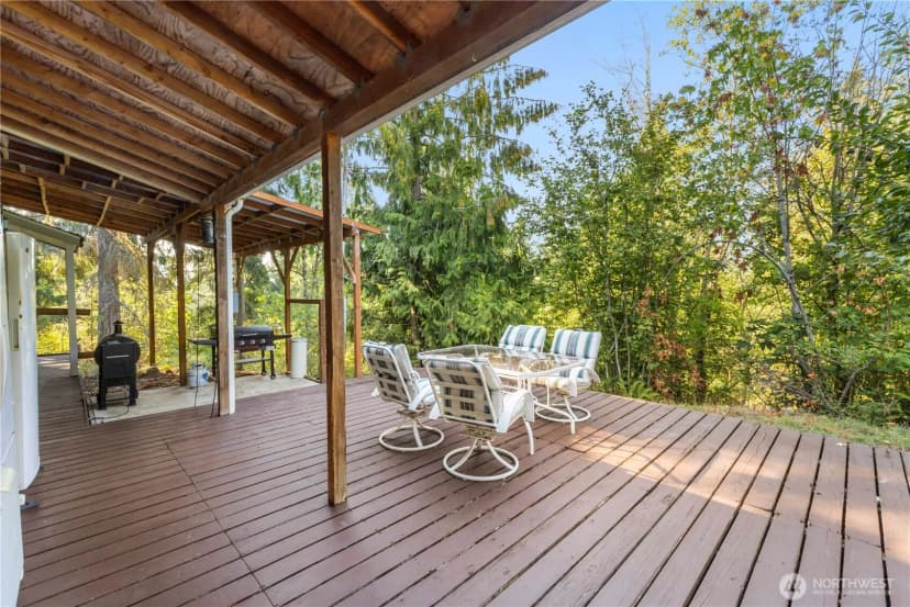 Property photo for 17148 Russian Hill Lane Se, Rainier photo 32