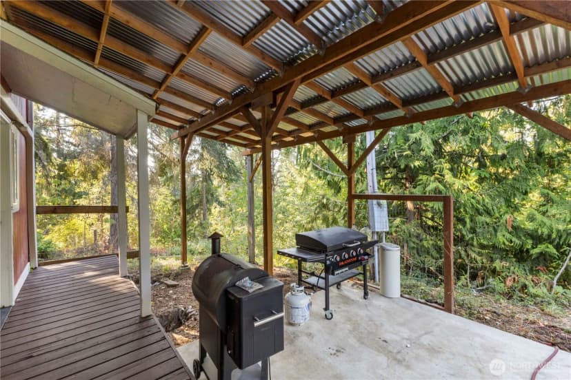 Property photo for 17148 Russian Hill Lane Se, Rainier photo 33