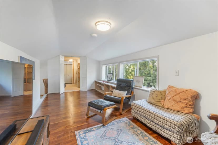 Property photo for 17148 Russian Hill Lane Se, Rainier photo 24