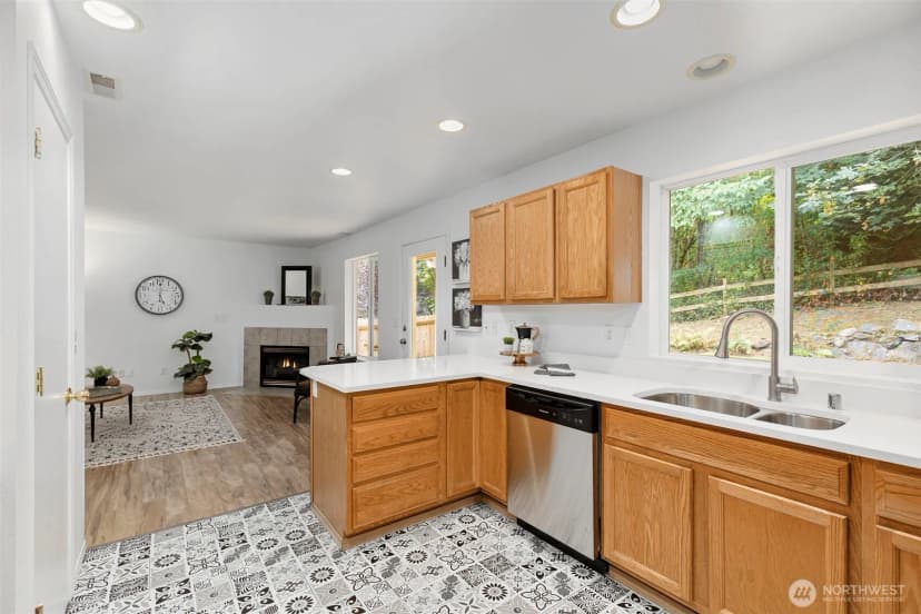 Property photo for 3910 E Sandbar Court, Port Orchard photo 13