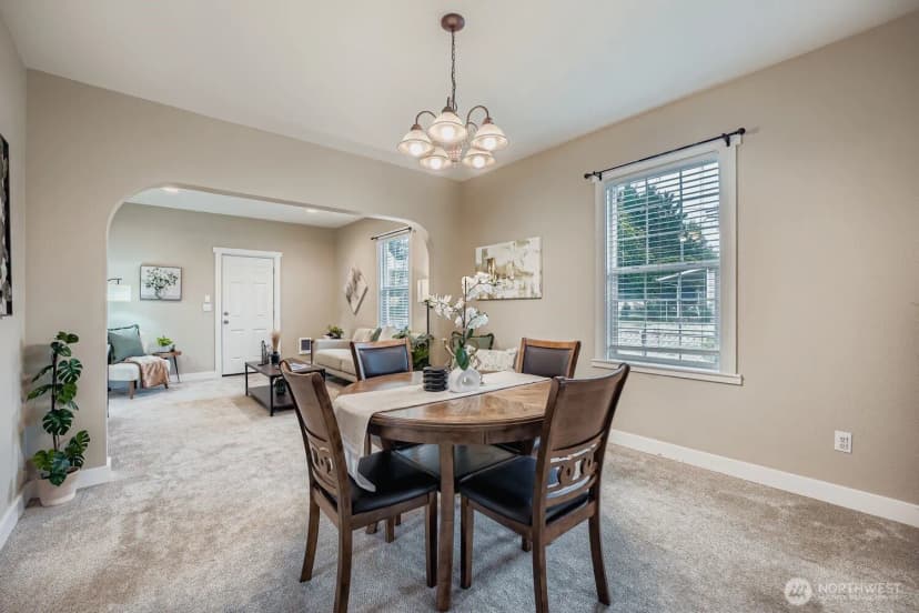 Property photo for 25813 Lawson Street, Black Diamond photo 11
