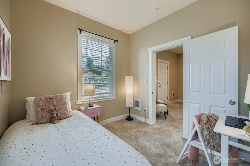 Property photo for 25813 Lawson Street, Black Diamond photo 23