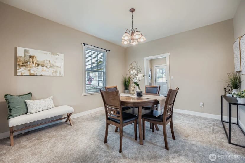 Property photo for 25813 Lawson Street, Black Diamond photo 9