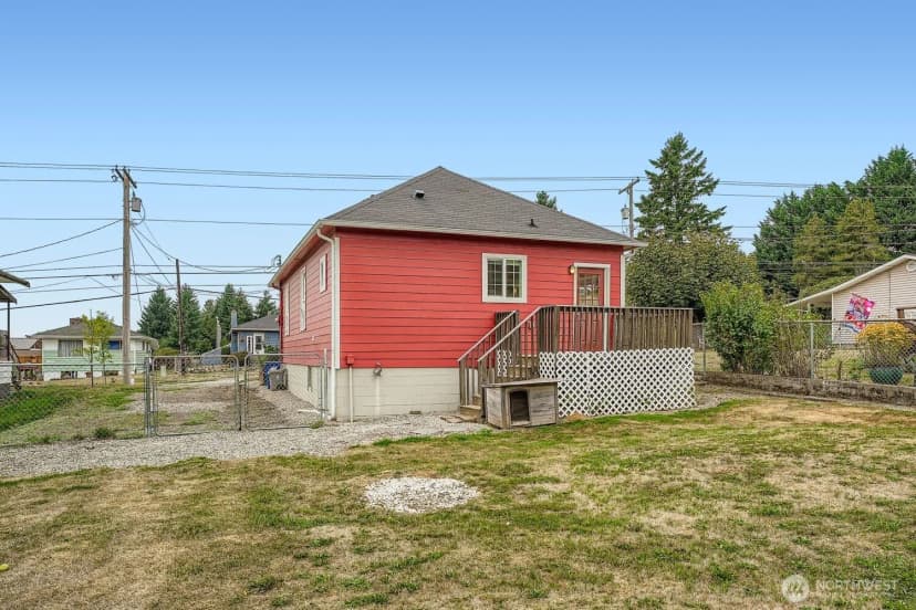 Property photo for 25813 Lawson Street, Black Diamond photo 28