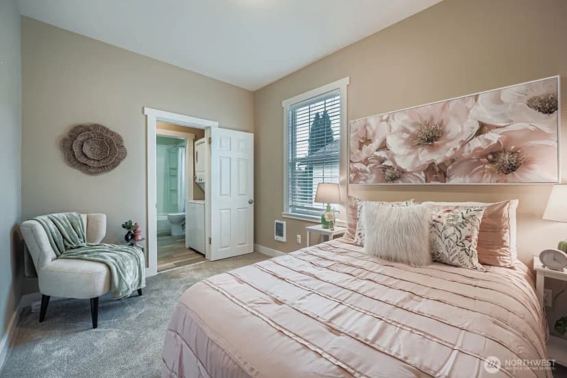 Property photo for 25813 Lawson Street, Black Diamond photo 17