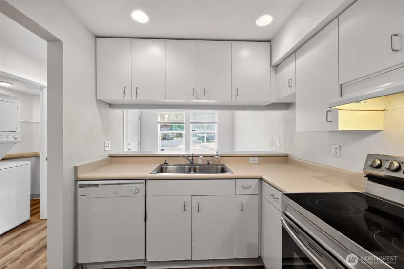 Property photo for 3311 S Juneau Street, Seattle photo 17