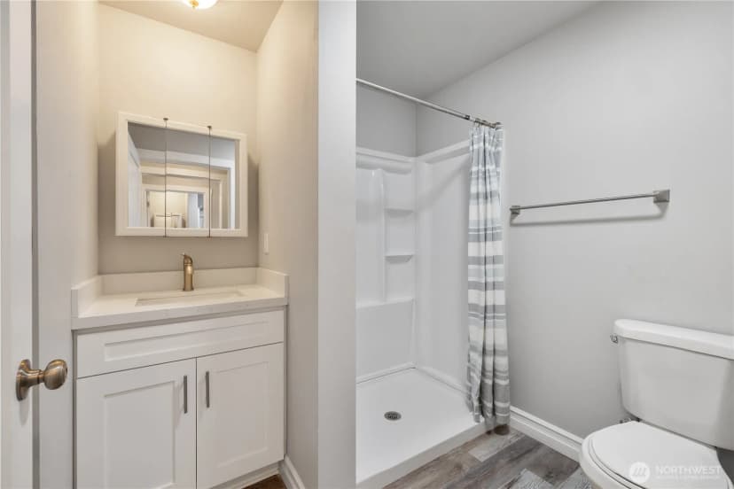Property photo for 8912 229th Place Sw #b, Edmonds photo 19