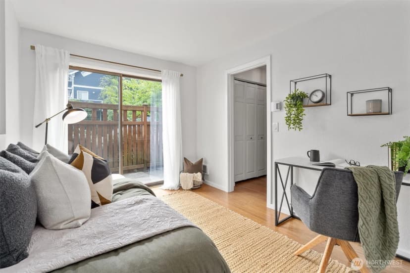 Property photo for 202 25th Avenue E #d, Seattle photo 16