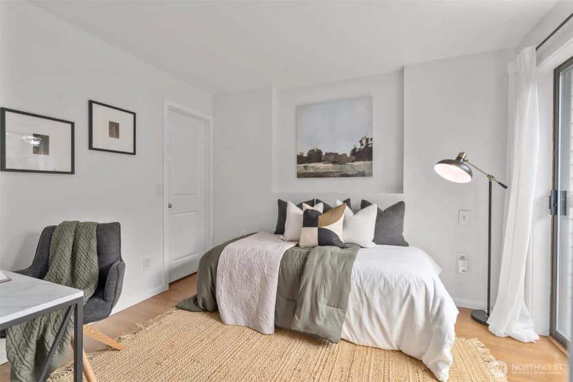 Property photo for 202 25th Avenue E #d, Seattle photo 15