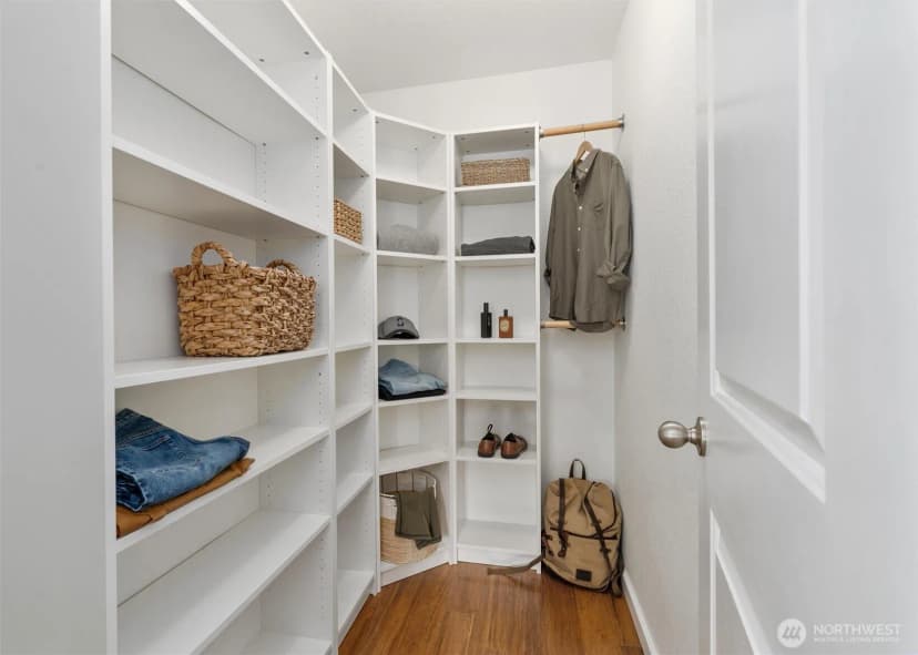 Property photo for 202 25th Avenue E #d, Seattle photo 17