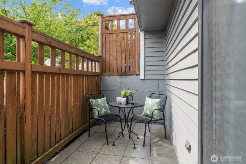 Property photo for 202 25th Avenue E #d, Seattle photo 20