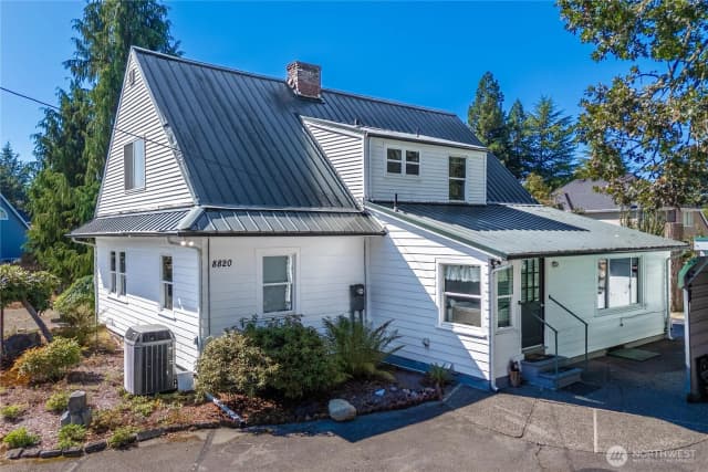 Property photo for 8220 Chambers Creek Road W, University Place