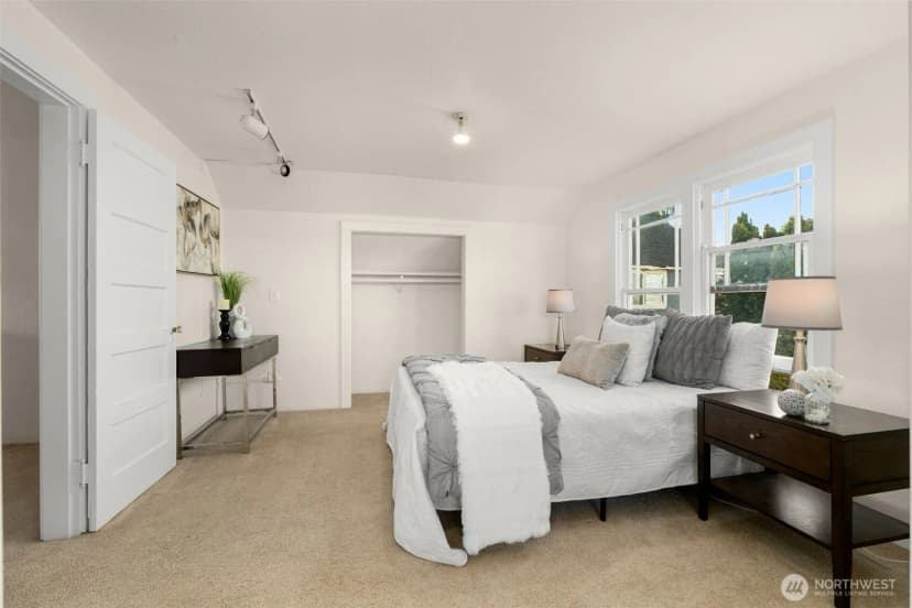 Property photo for 5803 Latona Avenue Ne, Seattle photo 16