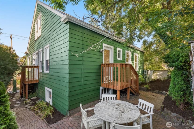 Property photo for 5803 Latona Avenue Ne, Seattle photo 25