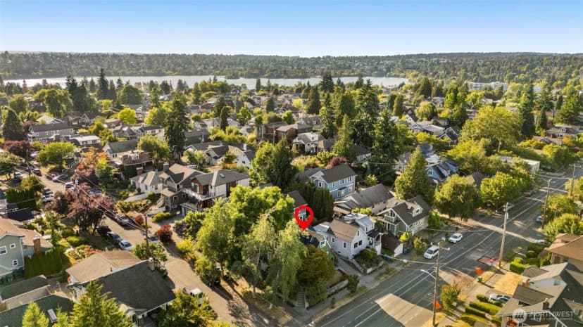Property photo for 5803 Latona Avenue Ne, Seattle photo 19