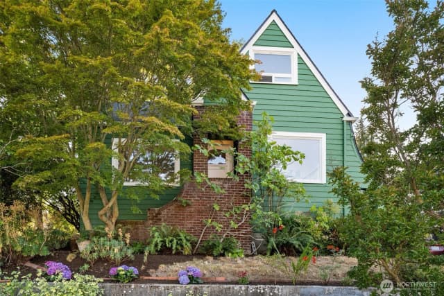Property photo for 5803 Latona Avenue Ne, Seattle