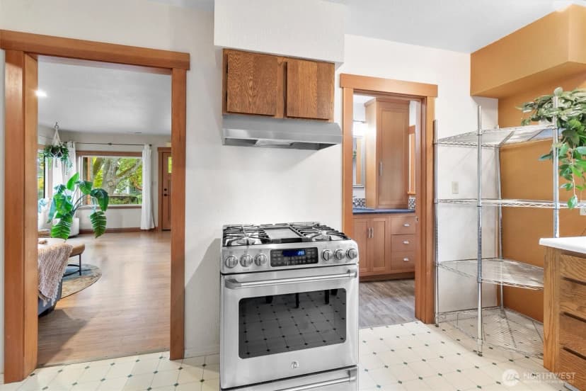 Property photo for 2420 Jaeger Street, Bellingham photo 16