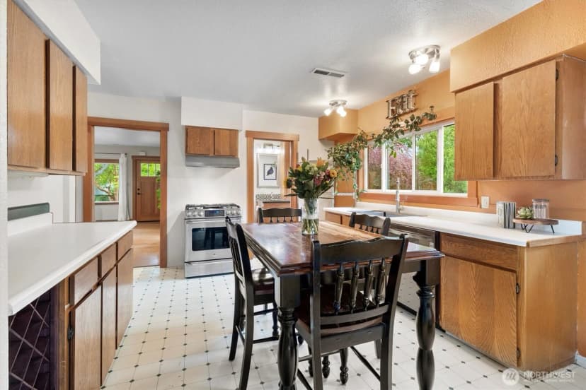 Property photo for 2420 Jaeger Street, Bellingham photo 12
