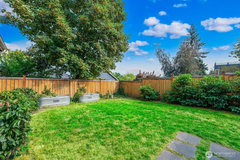 Property photo for 326 22nd Avenue E, Seattle photo 33