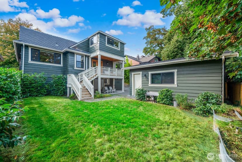 Property photo for 326 22nd Avenue E, Seattle photo 32