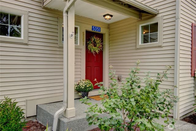 Property photo for 5351 Timber Ridge Drive, Mount Vernon photo 2