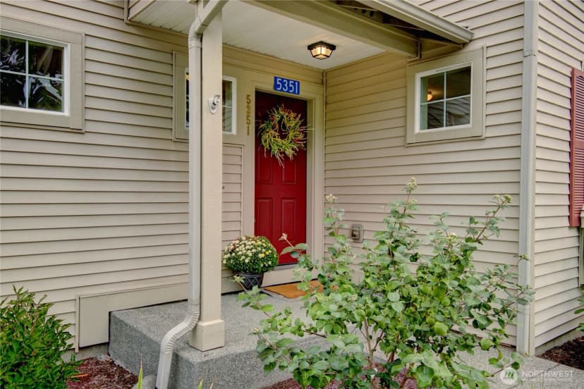 Property photo for 5351 Timber Ridge Drive, Mount Vernon photo 2