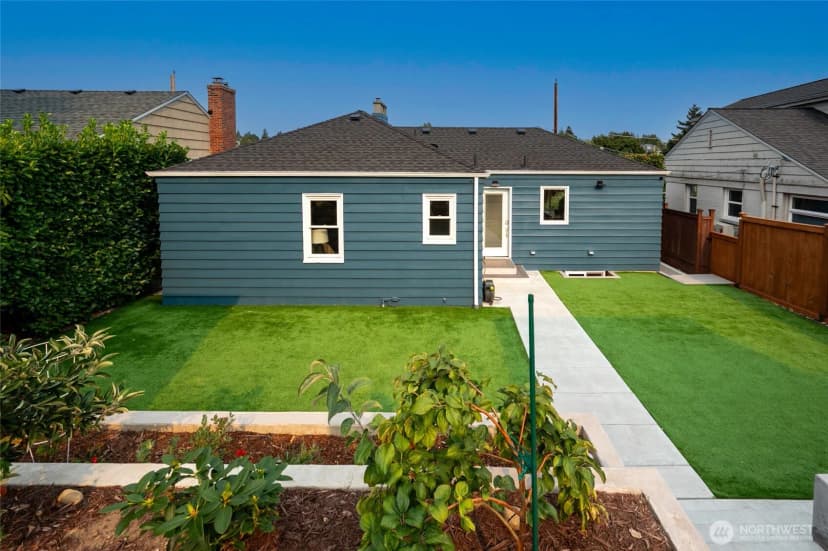 Property photo for 1943 34th Avenue W, Seattle photo 21