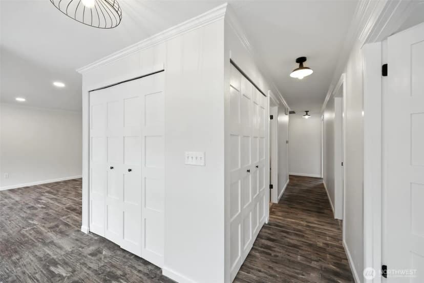 Property photo for 9803 62nd Street Ct W, University Place photo 6