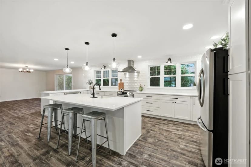 Property photo for 9803 62nd Street Ct W, University Place photo 13