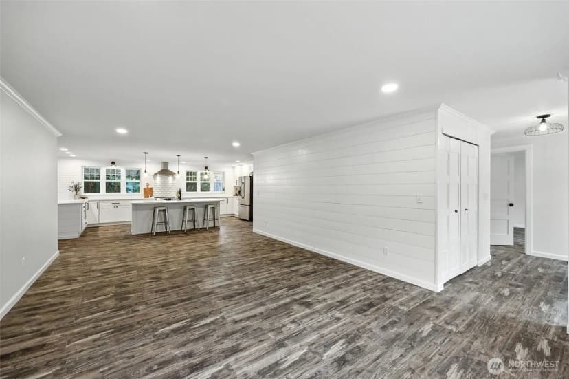 Property photo for 9803 62nd Street Ct W, University Place photo 7