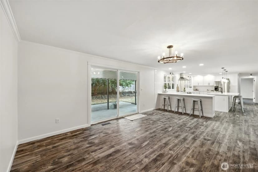 Property photo for 9803 62nd Street Ct W, University Place photo 11