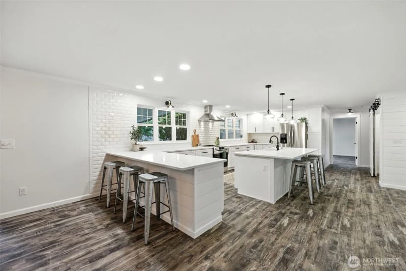 Property photo for 9803 62nd Street Ct W, University Place photo 17