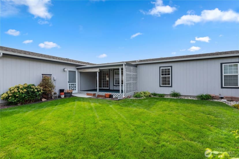 Property photo for 1814 Heritage Drive, Wenatchee photo 30