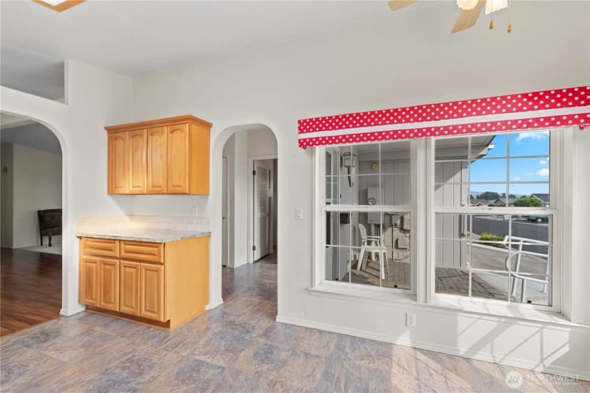Property photo for 1814 Heritage Drive, Wenatchee photo 8