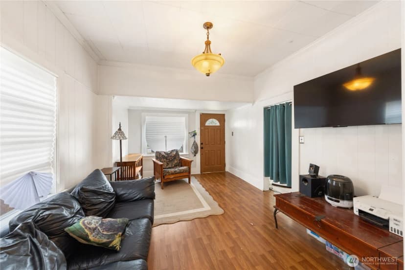 Property photo for 2018 Rockefeller Avenue, Everett photo 7