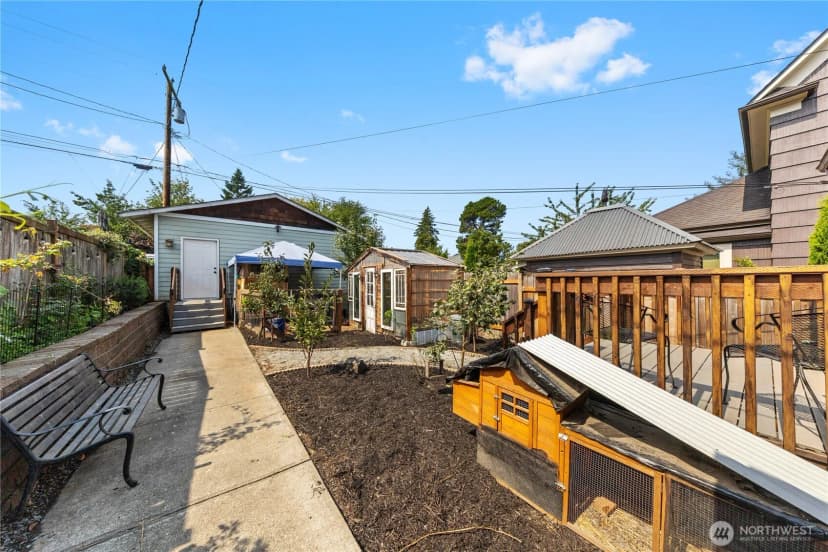 Property photo for 2018 Rockefeller Avenue, Everett photo 25