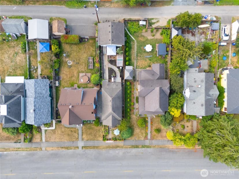 Property photo for 2018 Rockefeller Avenue, Everett photo 29
