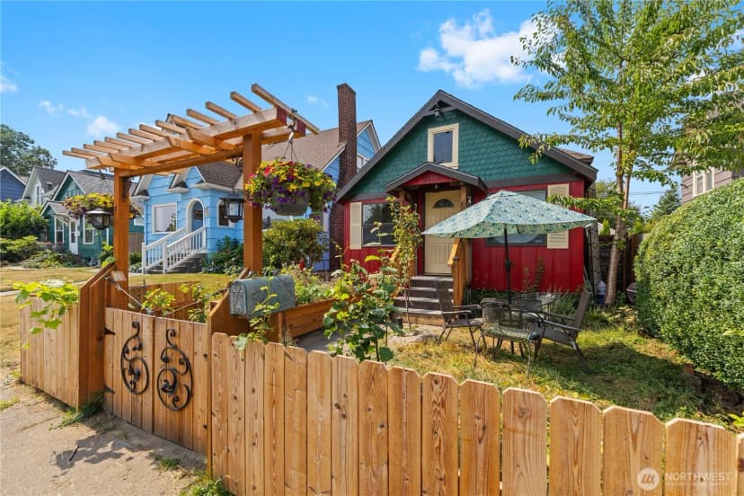 Property photo for 2018 Rockefeller Avenue, Everett photo 31