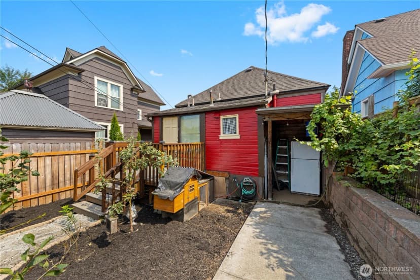 Property photo for 2018 Rockefeller Avenue, Everett photo 21