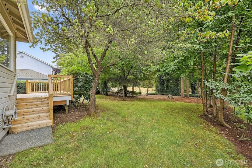 Property photo for 26109 Lake Wilderness Country Club Drive Se, Maple Valley photo 15