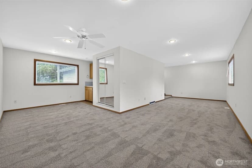 Property photo for 26109 Lake Wilderness Country Club Drive Se, Maple Valley photo 27