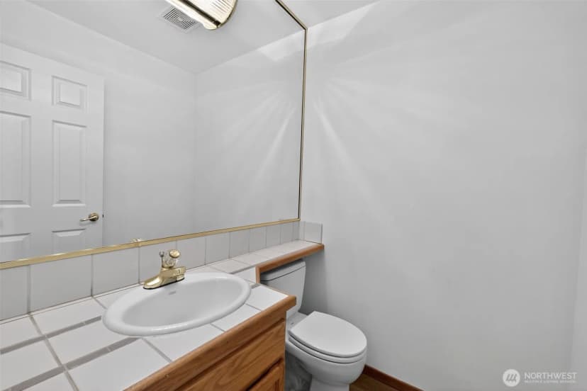 Property photo for 26109 Lake Wilderness Country Club Drive Se, Maple Valley photo 23
