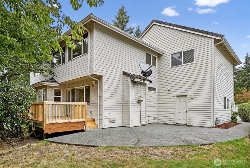 Property photo for 26109 Lake Wilderness Country Club Drive Se, Maple Valley photo 16
