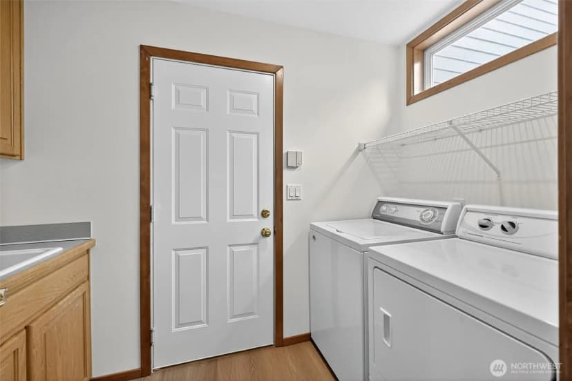 Property photo for 26109 Lake Wilderness Country Club Drive Se, Maple Valley photo 22