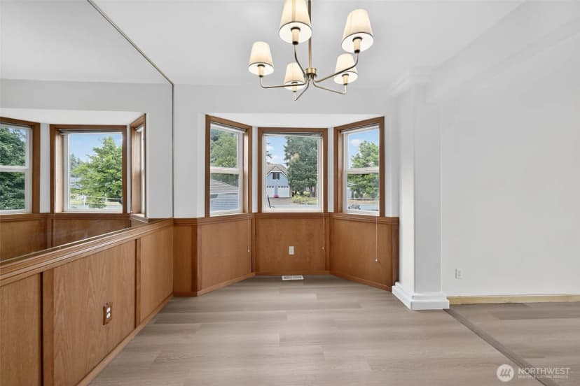 Property photo for 26109 Lake Wilderness Country Club Drive Se, Maple Valley photo 10