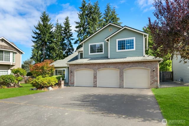 Property photo for 808 Sw 328th Court, Federal Way photo 2