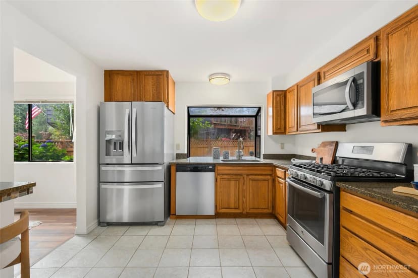 Property photo for 14026 62nd Place W, Edmonds photo 11