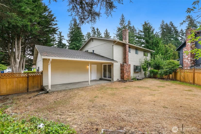 Property photo for 14026 62nd Place W, Edmonds photo 25