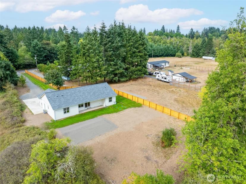 Property photo for 903 Byham Road, Winlock photo 35