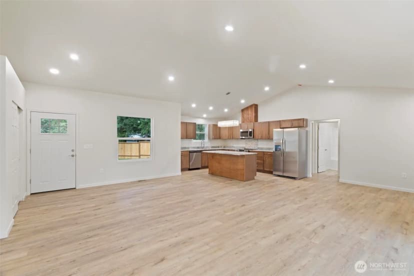 Property photo for 903 Byham Road, Winlock photo 9